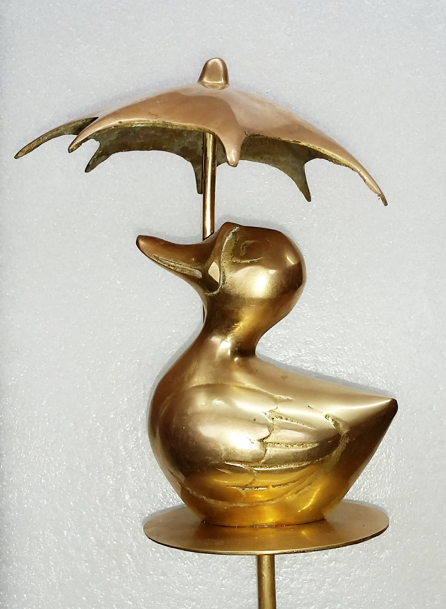 Duck under Umbrella (large) Tiller Pin